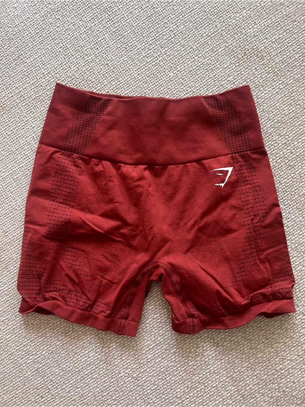 Gymshark Women’s High-Waist Seamless Bike Shorts in Burgundy Red/Rust size small